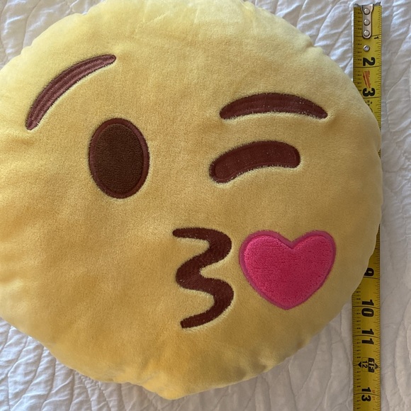 Kissy Face 😘 Emoji Accent Pillow - Picture 4 of 6